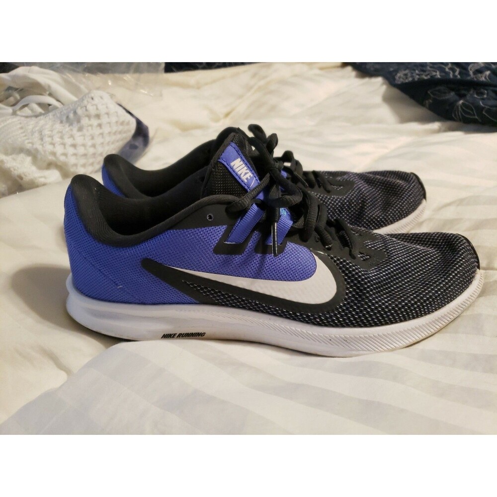 NIKE Womens Sz:9M Downshifter 9 Walking/Running Shoe *PERFECT CONDITION*